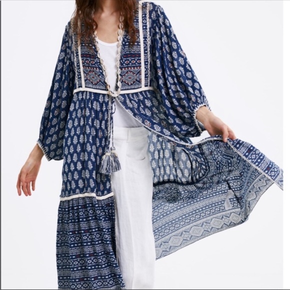 Zara Tops - 23🌴 Zara Embroidered Balloon Sleeve Kimono Coverup Sz XS/S